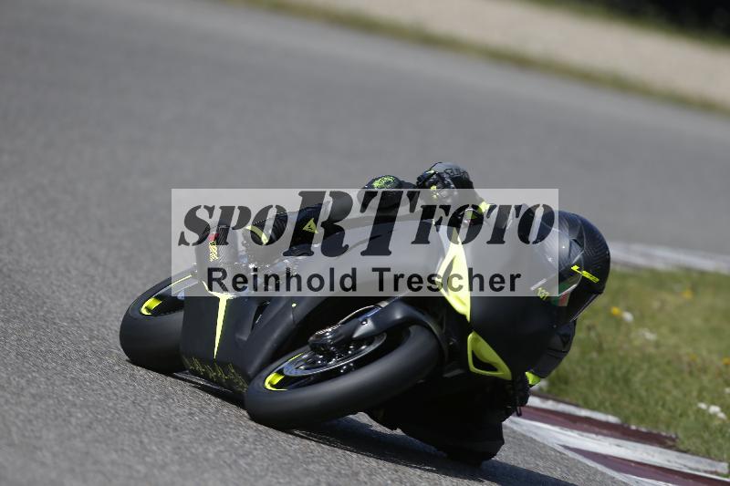 /08 17.04.2026  TZ Motorsport ADR/Gruppe gruen/137